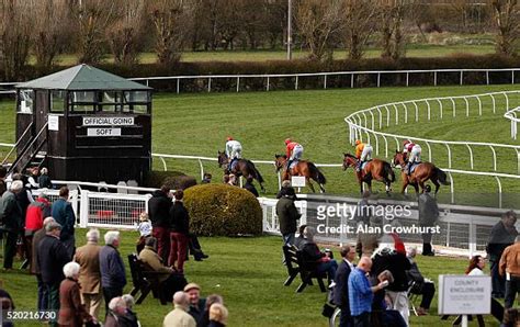 1,075 Market Rasen Racecourse Stock Photos & High.